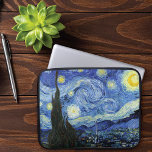Starry Night Landscape Vincent van Gogh Laptopschutzhülle<br><div class="desc">Ein Laptop mit Starry Night (1889),  einem postimpressionistischen Ölgemälde von Vincent Van Gogh (1853-1890). Eine schöne Kunstlandschaft,  die den Blick außerhalb des Fensters von seinem Zimmer aus im Sanitorium in Saint-Remy-de-Provence,  Südfrankreich darstellt.</div>