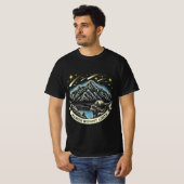 Starry Night Mountain & Camping T-Shirt (Vorne ganz)