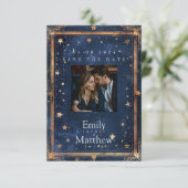 Starry Night Romance Wedding Save The Date (Stehend Vorderseite)