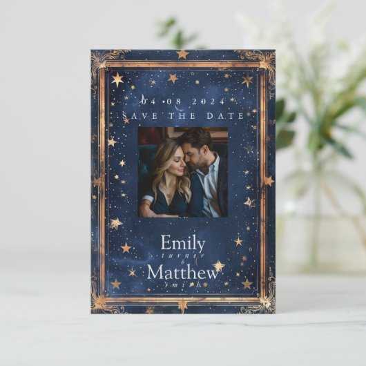Starry Night Romance Wedding Save The Date (Stehend Vorderseite)