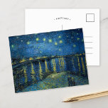 Starry Night über der Rhône | Vincent van Gogh Postkarte<br><div class="desc">Die Starry Night Over the Rhône (1888) von Vincent van Gogh ist ein faszinierendes postimpressionistisches Gemälde, das einen ruhigen nächtlichen Ausblick auf die Rhône in Arles, Frankreich, bietet. Das Kunstwerk besticht durch einen tiefen, blauen Himmel, der mit glänzenden goldenen Sternen und ihren Reflexionen auf dem Wasser geschmückt ist. Im Vordergrund...</div>
