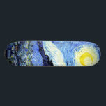 Starry Night Van Gogh Impressionismus Skateboard<br><div class="desc">Auf diesem Skateboard     befindet sich ein wunderschönes französisches     beeindruckendes Kunstwerk von The Starry Night,  von Vincent Van Gogh,      das auf dem Skateboard zu sehen ist.  Das Bild    ist aufgrund des abgelaufenen Urheberrechts öffentlich zugänglich.</div>