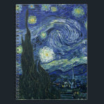 Starry Night Vincent van Gogh Kunsthandwerk Notizblock<br><div class="desc">Vincent van Gogh (Niederländisch, 1853 - 1890) Starry Night, 1889, Oil on Leinwand Ungerahmt: 73 × 92 cm (28, 7 × 36, 2 in) Dieses Gemälde zeigt den Blick von der Ostseite des Van Gogh-Asylzimmers in Saint-Rémy-de-Provence, fügte er ein idealisiertes Dorf hinzu. Seit 1941 ist es in der ständigen Sammlung...</div>
