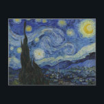 "Starry Night" von Van Gogh Feiertagspostkarte<br><div class="desc">Dieses Design zeichnet sich durch eine hochauflösende,  unveränderte und unbearbeitete Reproduktion von Van Goghs berühmtem "Starry Night" Gemälde aus.</div>