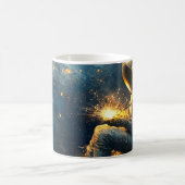 Starry Night Welder - Kosmische Schweißkunst Kaffeetasse (Mittel)
