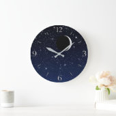 Starry Sky und Crescent Moon, Deep Blue to Black Große Wanduhr (Zuhause)
