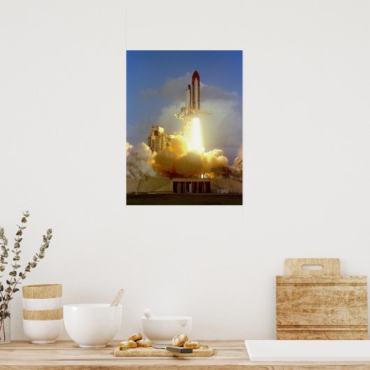 Start der Raumfähre "Challenger" (STS-7) Poster (Küche)
