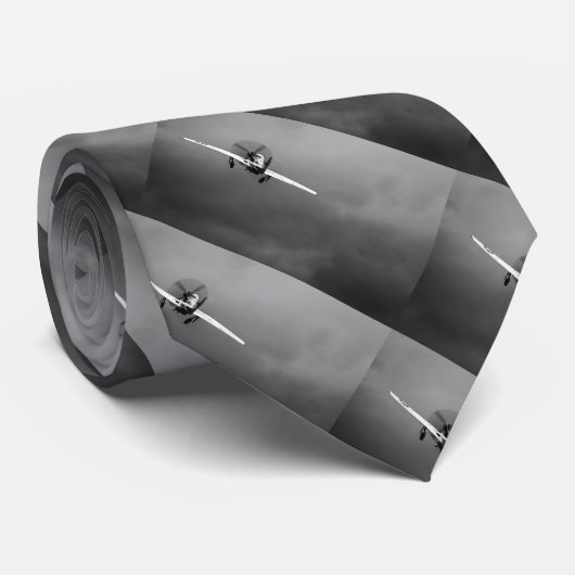 Start des Mustangs P-51 im Sturm Krawatte (Gerollt)