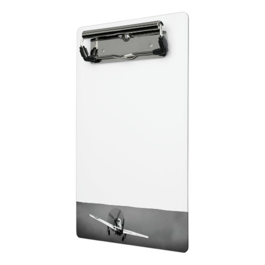 Start des Mustangs P-51 im Sturm Mini Klemmbrett (Gewinkelt2)