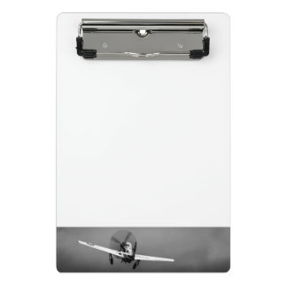 Start des Mustangs P-51 im Sturm Mini Klemmbrett