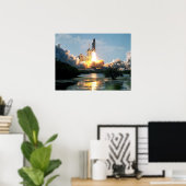 Start des Space Shuttle Atlantis (STS-110) Poster (Heimbüro)