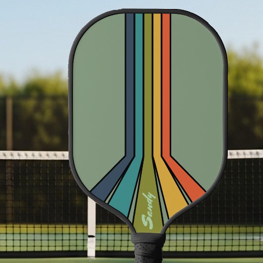 Start einer grünen Retro-Farbrakete Pickleball Schläger