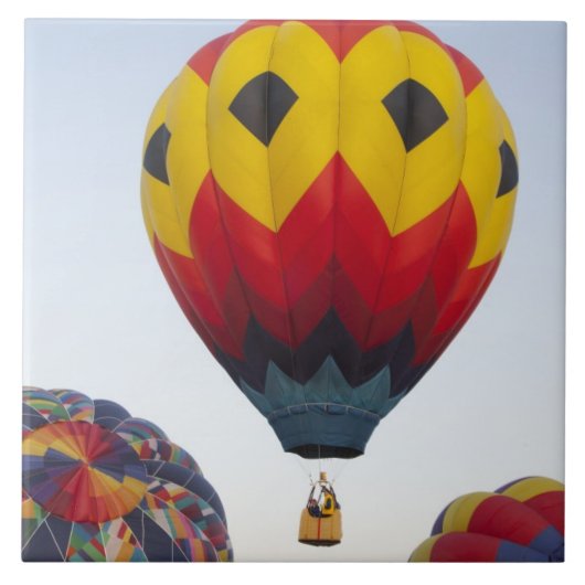 Start von Heißluftballons Fliese (Vorderseite)