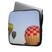 Start von Heißluftballons Laptopschutzhülle (Vorderseite Links)