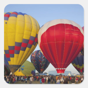 Start von Heißluftballons Quadratischer Aufkleber