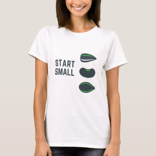 Starte Klein – Minimalistischer Gärtner & Wachstum T-Shirt