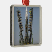 Startgerüste werden angehoben ornament aus metall (Rechts)