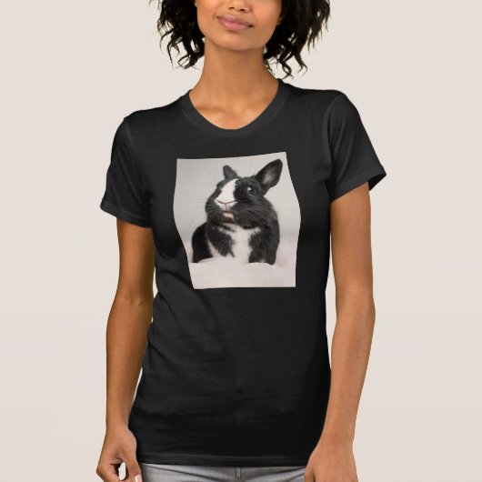 Startled Black and White Bunny Rabbit T-Shirt (Vorderseite)