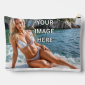 STASH! 👜 Custom Pouch – Add Image or Text Zubehörtasche (Rückseite)