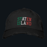 STATEN ISLAND NY Green White and Red Vintag Style Bestickte Baseballkappe<br><div class="desc">STATEN ISLAND New York Italien Flaggen Farben Grün Weiß Rot bestickt auf Vintagen Stil bedrückte schwarze Hut aus Baumwolle. Außerdem ist die Möglichkeit verfügbar,  die gewünschte Farbe auf der Hauptseite auszuwählen.</div>
