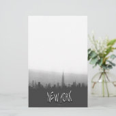 Stationary of Black and White New York Skyline Briefpapier (Stehend Vorderseite)