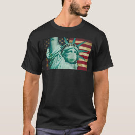 Statue der Freiheitsamerikanischen Flagge T-Shirt