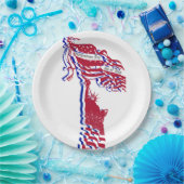 Statue der Freiheitsamerikanischen Flagge und Ihr Pappteller (Party)