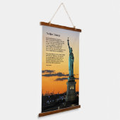 Statue des Freiheitsgedichts, der neue Koloss Wandteppich Mit Holzrahmen (Gewinkelt)