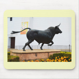 Statue eines Stiers Mousepad