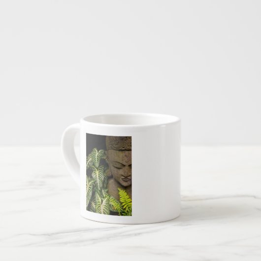Statue in einem Garten: Chiang Mai, Thailand Espressotasse (Vorderseite Links)