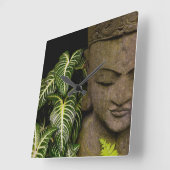 Statue in einem Garten Informationen: Chiang Ma Quadratische Wanduhr (Winkel)