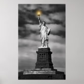 STATUE OF LIBERTY LIGHTS THE way Poster (Vorne)