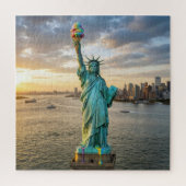 Statue of Liberty With Rainbow Ice Cream Cone Puzzle (Vertikal)