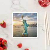 Statue of Liberty With Rainbow Ice Cream Cone Serviette (Beispiel)