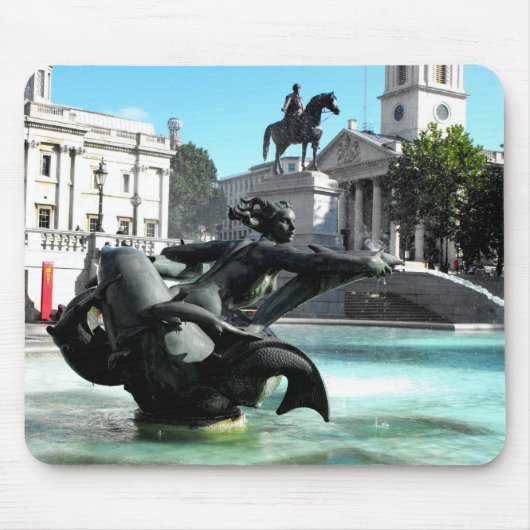 Statue und Brunnen am Trafalgar Square Mousepad (Vorne)