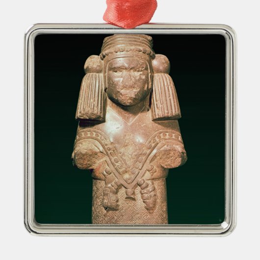 Statue von Coatlicue, von alter Erde und von Ornament Aus Metall (Vorne)