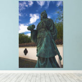 Statue von Sun Tzu in Yurihama, Tottori, Japan Leinwanddruck (Insitu (Holzboden))