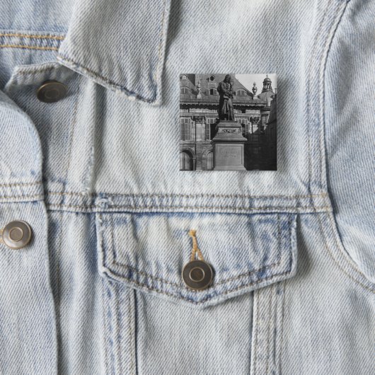 Statue von Voltaire Button (Beispiel)