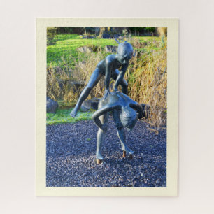 Statue von zwei spielenden Kindern Puzzle