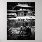 Statue vor dem buddhistischen Tempel, Oahu B&W Poster (Vorne)