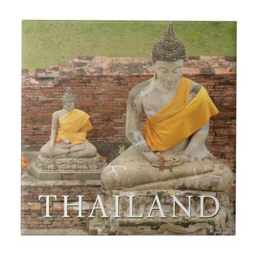 Statuen der Sitting Buddhas | Ayutthaya, Thailand Fliese (Vorderseite)