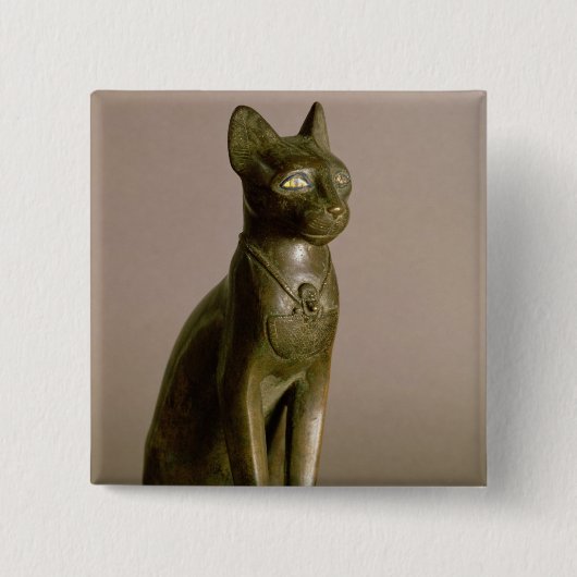 Statuette einer Katze, welche die Göttin Bastet Button (Vorderseite)