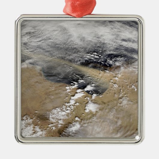 Staub bläst vor der Küste Libyens Silbernes Ornament (Vorne)