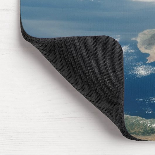 Staub über dem Mittelmeer und der Insel Zypern Mousepad (Ecke)