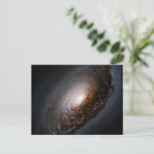 Staubband um die Schwarze Auggalaxie Nucleus Postkarte (Stehend Vorderseite)