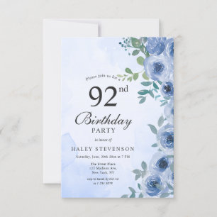 Staubblau-Aquarell-Blumen-Chic 92. Geburtstag Einladung