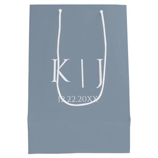 Staubblau Monogramm Anfangsbuchstabe Minimale Tren Mittlere Geschenktüte (Rückseite)