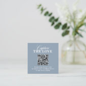 Staubblau | QR-Code Hochzeit - Erfasse die Liebe Begleitkarte (Stehend Vorderseite)