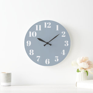 Staubblau trendige Zahlen Große Wanduhr