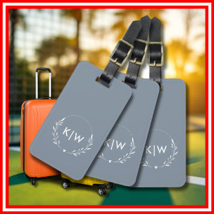 Staubblau und Weiß   Modernes Initialen-Monogramm Gepäckanhänger